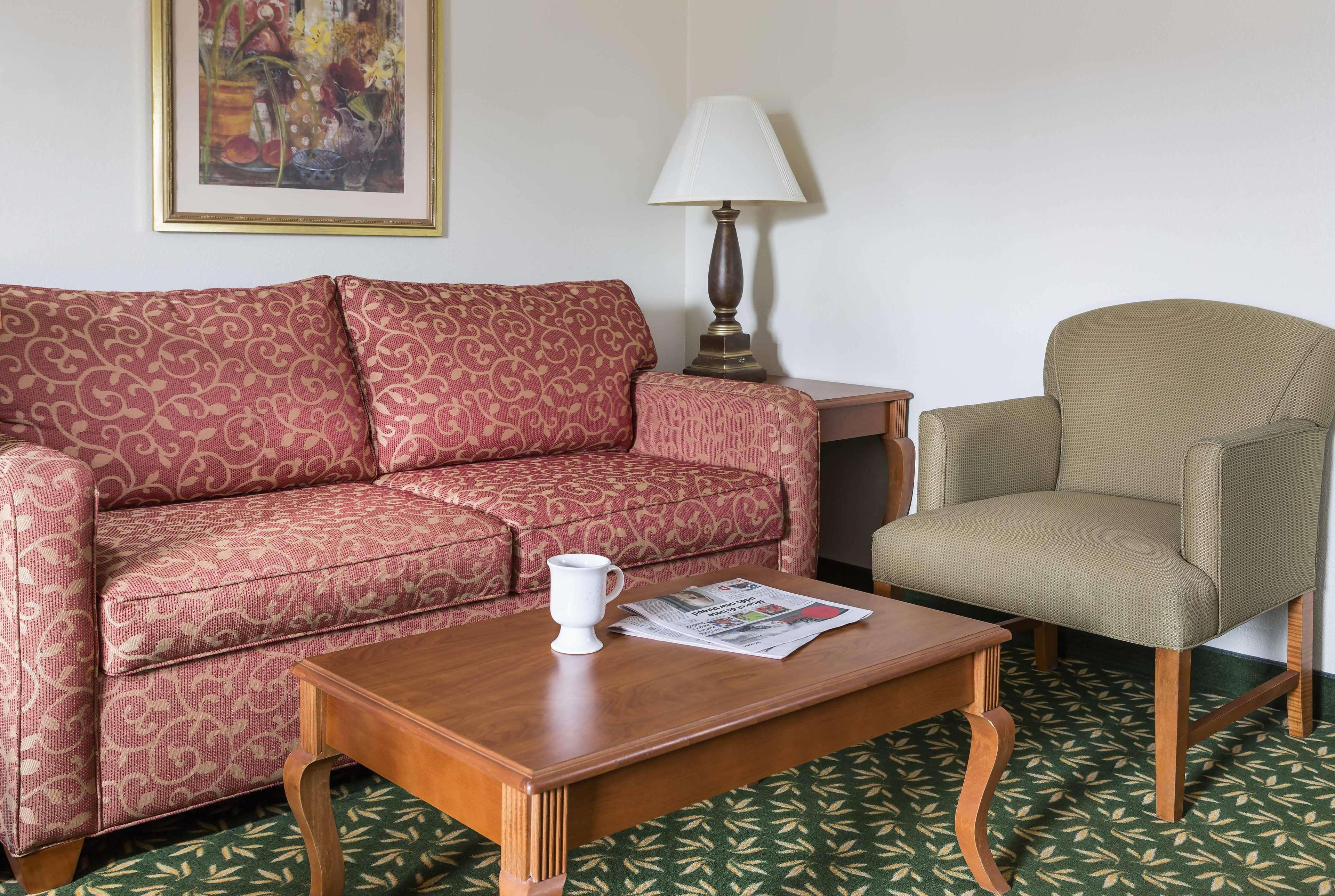 Hampton Inn Youngstown/Boardman Poland Екстериор снимка