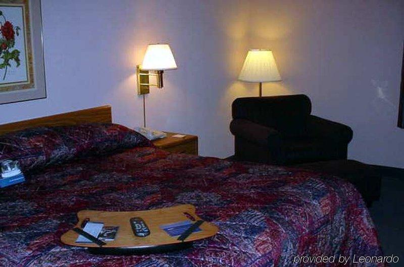 Hampton Inn Youngstown/Boardman Poland Стая снимка