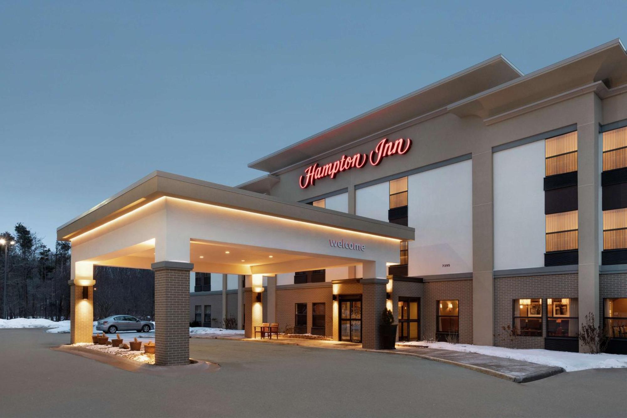 Hampton Inn Youngstown/Boardman Poland Екстериор снимка