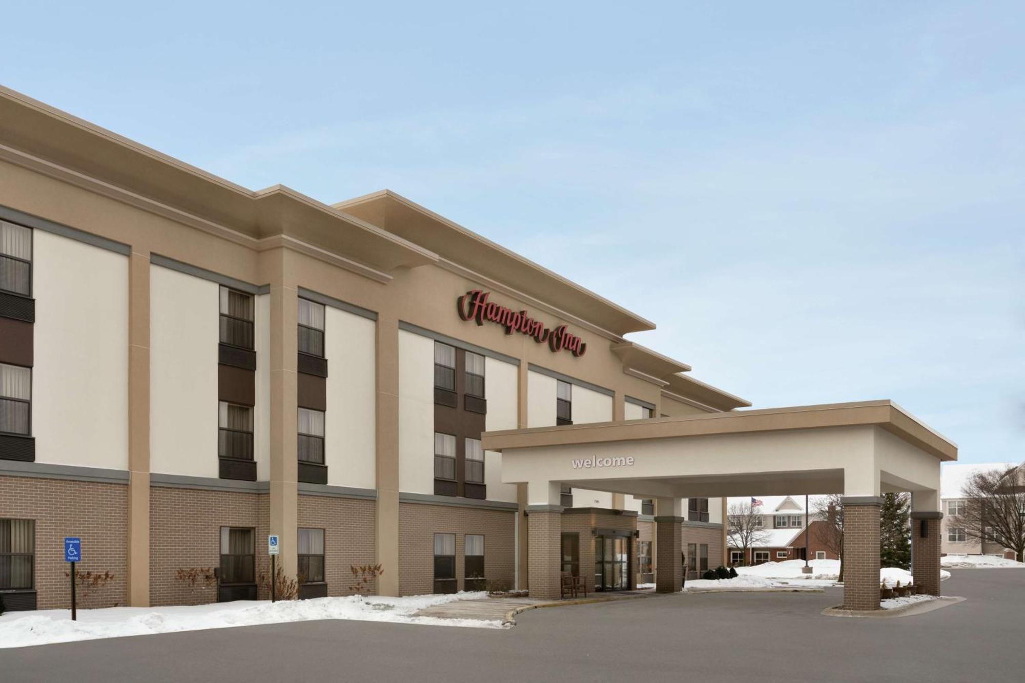 Hampton Inn Youngstown/Boardman Poland Екстериор снимка